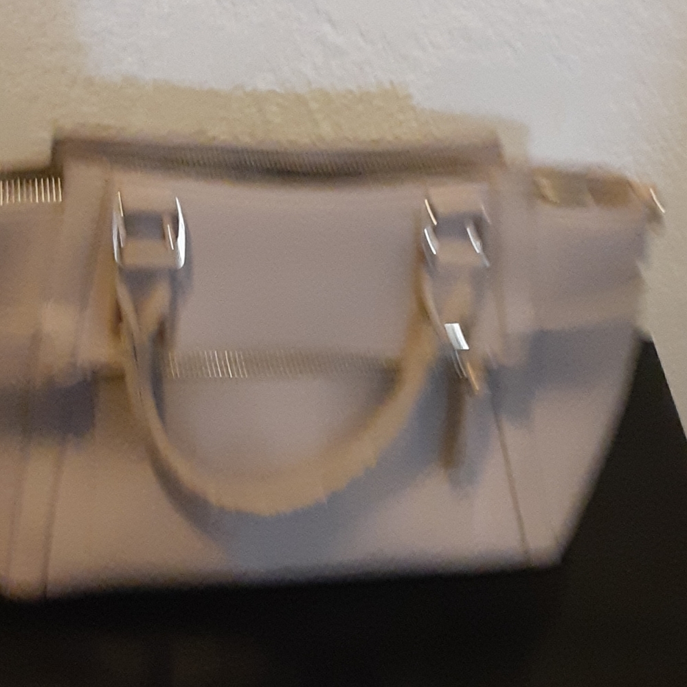Designer purses - Picture 4 of 5